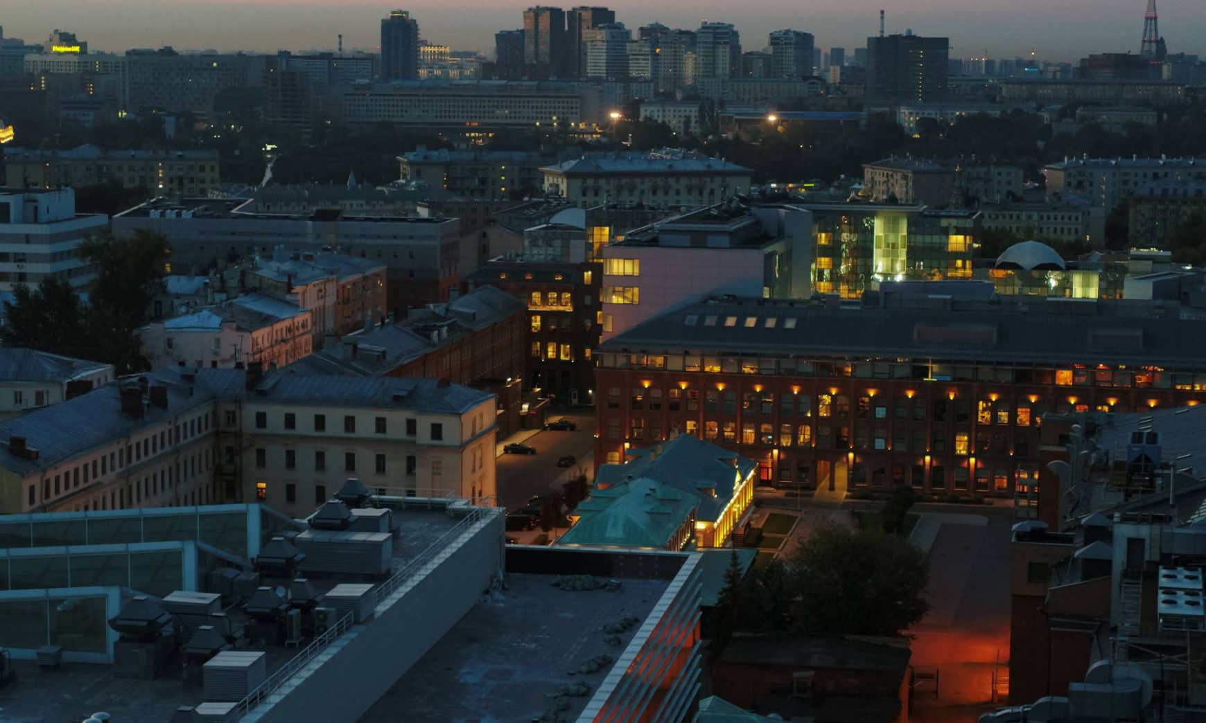 Пентхаус с террасой в ЖК «Roza Rossa», Зубовская ул., д. 7, стр. 1, 330.6 кв.м. 